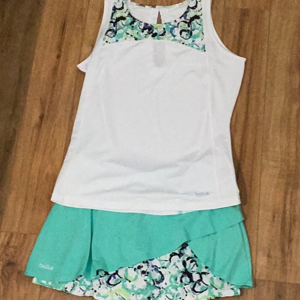 Bolle White and Green Women's tennis NWOT 13”
Top is a size L
Skirt is a size M